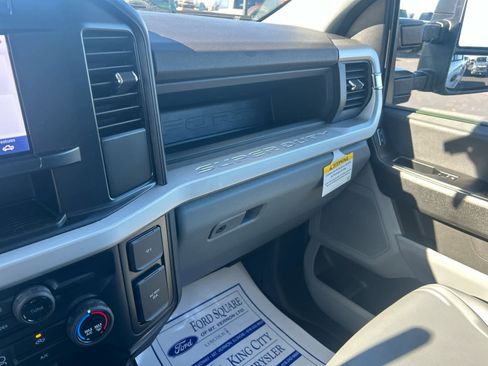 Used 2024 Ford F350 XL w/ XL Chrome Package image 49