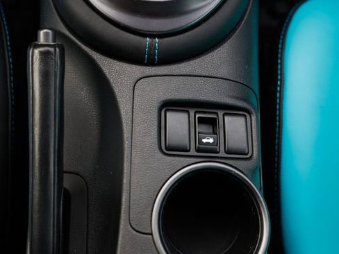 Used 2020 Nissan 370Z NISMO image 41