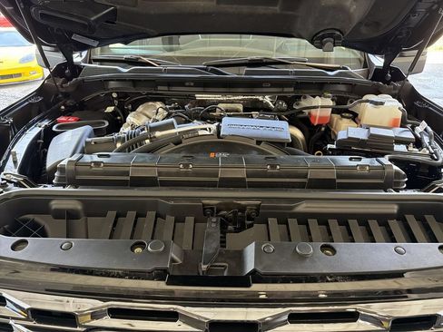 Used 2024 GMC Sierra 3500 Denali Ultimate AWD/4WD image 32