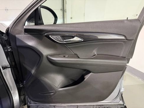 Used 2022 Buick Envision Preferred FWD image 27