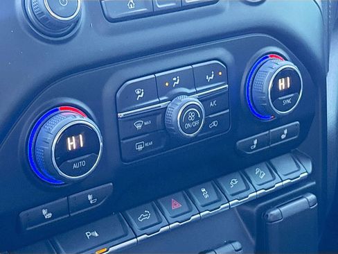 Used 2022 Chevrolet Silverado 1500 LT Trail Boss w/ LT Trail Boss Premium Package image 15