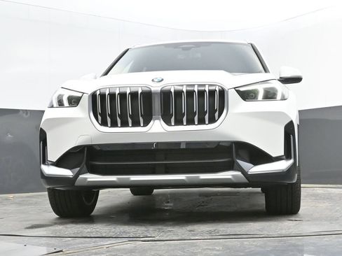 New 2025 BMW X1 xDrive28i w/ Convenience Package image 43