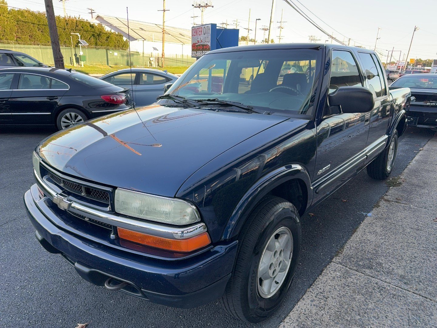 Used 2004 Chevrolet S10 Pickup LS AWD/4WD image 5