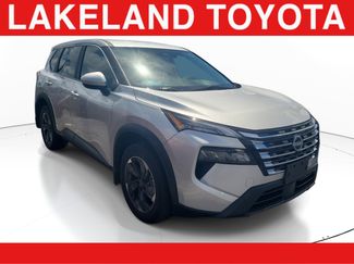 Used 2025 Nissan Rogue SV FWD video 1