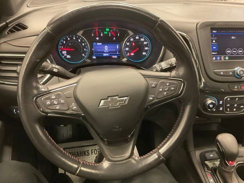 Used 2022 Chevrolet Equinox RS AWD/4WD image 9