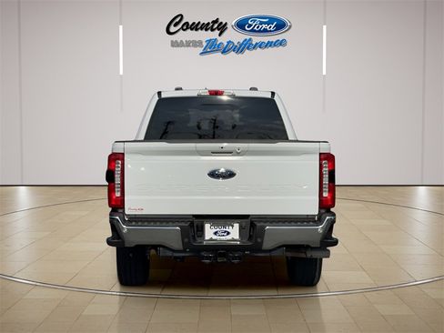 Used 2024 Ford F250 Lariat image 11
