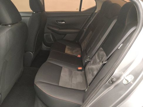 Used 2024 Nissan Sentra SR FWD image 18