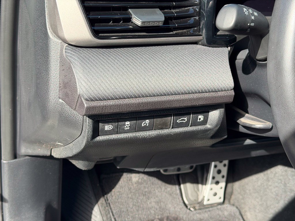 Certified 2025 Toyota Camry SE w/ Convenience Package FWD image 15