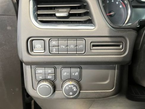 Used 2021 Chevrolet Tahoe RST w/ Luxury Package image 18