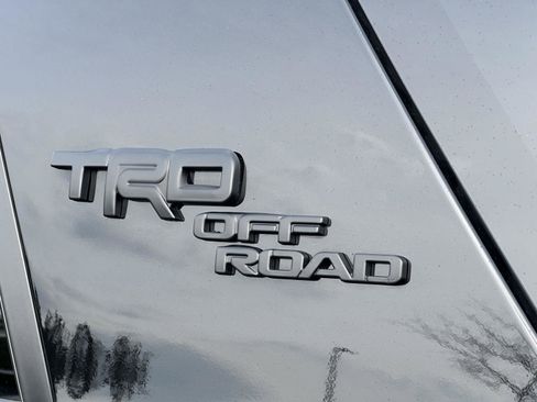 Certified 2024 Toyota 4Runner TRD Off-Road Premium w/ Moonroof Package image 53