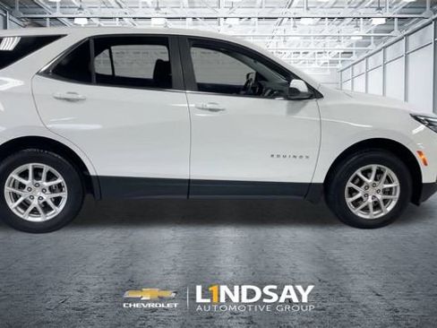 Used 2022 Chevrolet Equinox LT AWD/4WD image 2