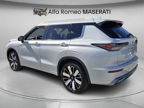 Used 2025 Mitsubishi Outlander SEL image 7