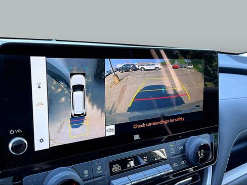 Certified 2024 Toyota Grand Highlander AWD image 28