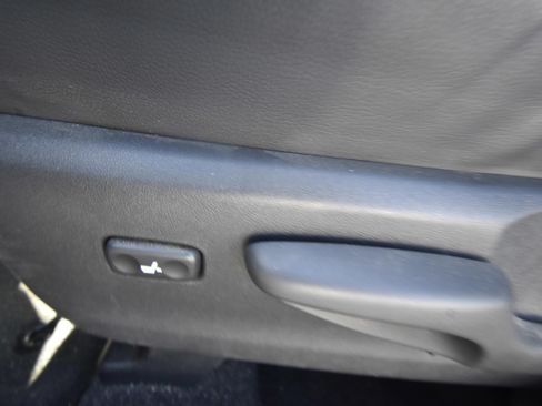 Used 2012 Toyota Prius V Five FWD image 10