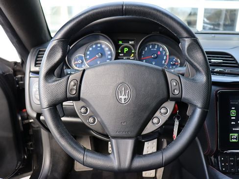 Used 2018 Maserati GranTurismo Sport image 15