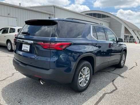 Used 2023 Chevrolet Traverse LT FWD image 7