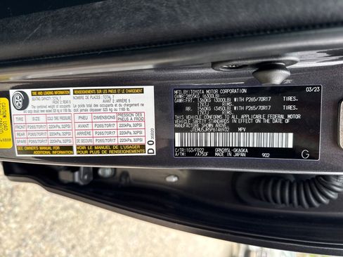 Used 2023 Toyota 4Runner SR5 AWD/4WD image 27