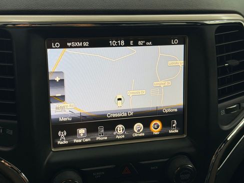 Used 2017 Jeep Grand Cherokee Overland AWD/4WD image 18