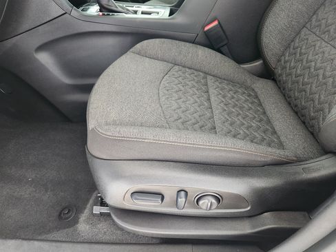 Used 2024 Chevrolet Equinox LT AWD/4WD image 25