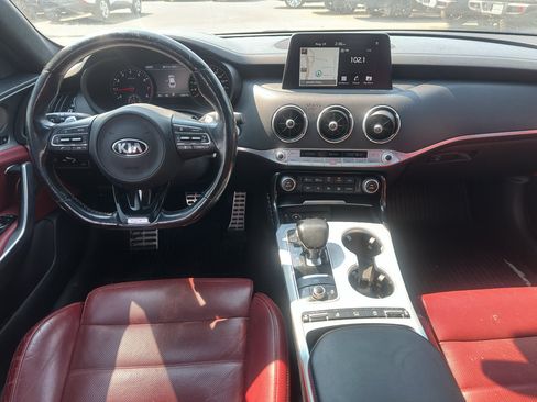 Used 2018 Kia Stinger GT2 AWD/4WD image 21