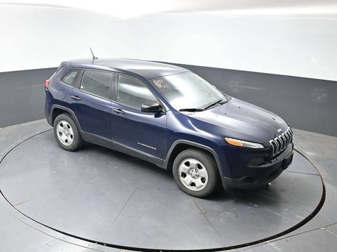 Used 2016 Jeep Cherokee Sport AWD/4WD image 15