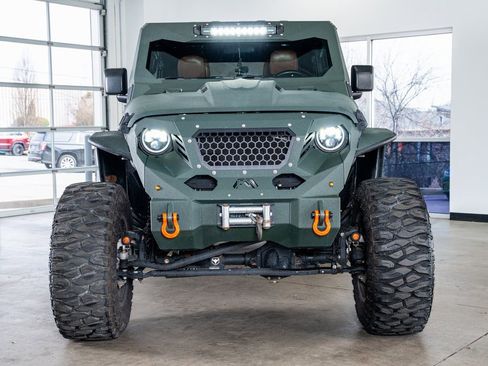 Used 2019 Jeep Wrangler Unlimited Sport S image 3