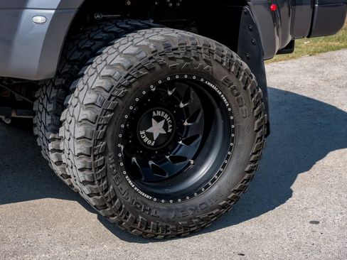 Used 2022 Ford F450 Platinum w/ FX4 Off-Road Package AWD/4WD image 65