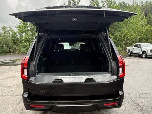 New 2026 Ford Expedition Max Platinum w/ Stealth Performance Package AWD/4WD image 5