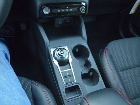 New 2026 Ford Escape ST-Line w/ Tech Pack #1 image 10