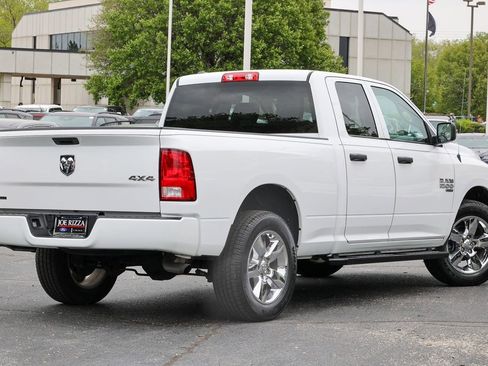Used 2019 RAM 1500 Express w/ Express Value Package AWD/4WD image 35