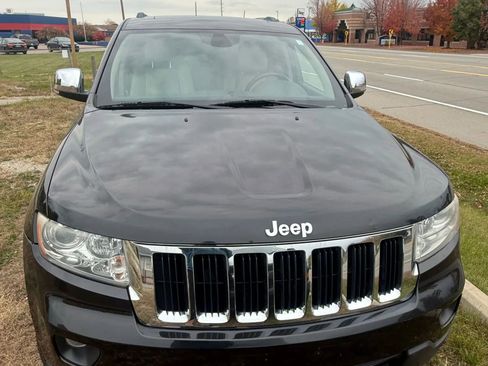 Used 2012 Jeep Grand Cherokee Limited image 3