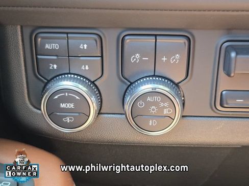 Used 2023 GMC Yukon Denali Ultimate AWD/4WD image 30