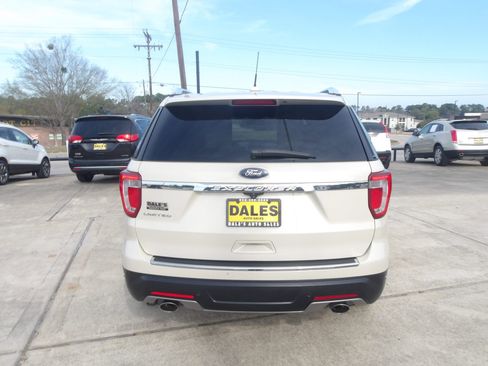 Used 2018 Ford Explorer Limited w/ Equipment Group 301A image 12