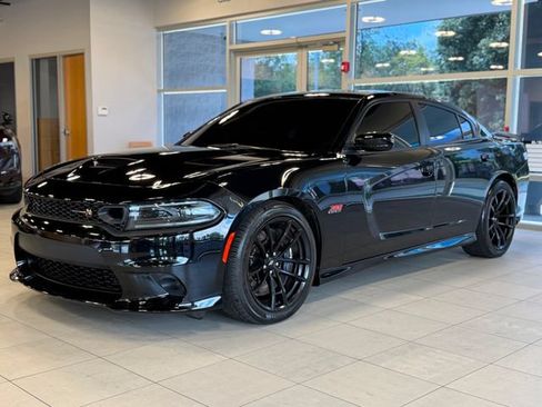 Used 2022 Dodge Charger Scat Pack w/ Dynamics Package RWD image 4