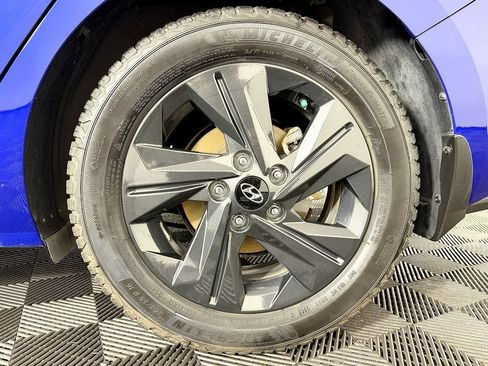 Used 2023 Hyundai Elantra SEL FWD image 22