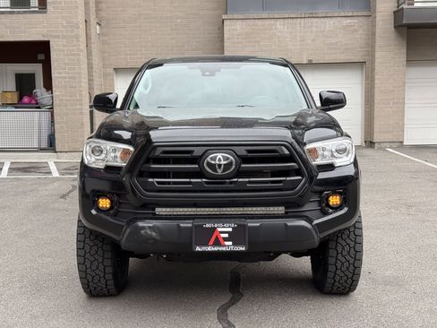 Used 2019 Toyota Tacoma SR w/ SR Convenience Package image 7