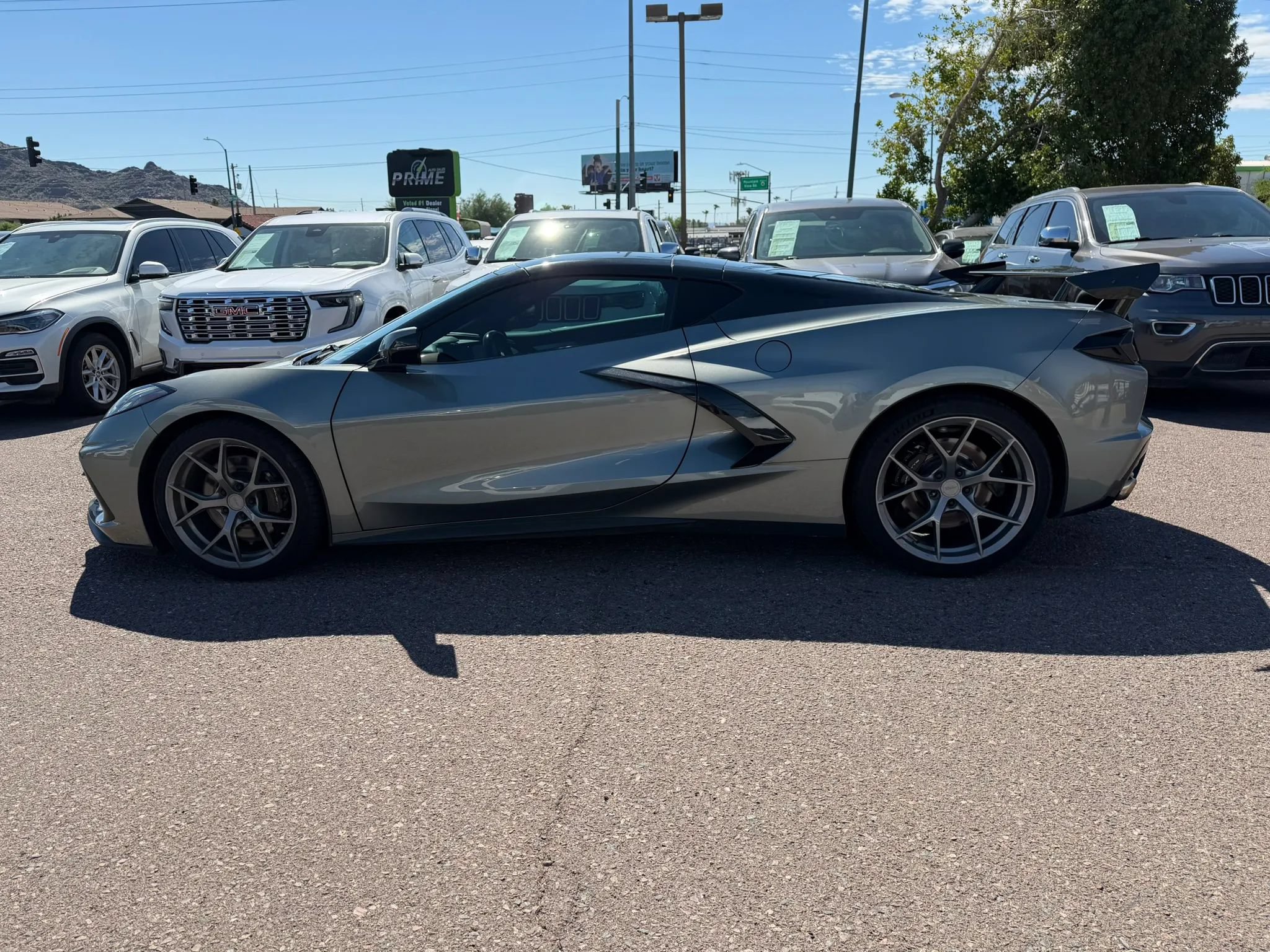 Used 2022 Chevrolet Corvette Stingray Preferred Cpe w/ Z51 Performance Package RWD image 8