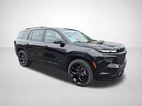 Used 2024 Chevrolet Traverse RS w/ LPO, Floor Liner Package AWD/4WD image 4