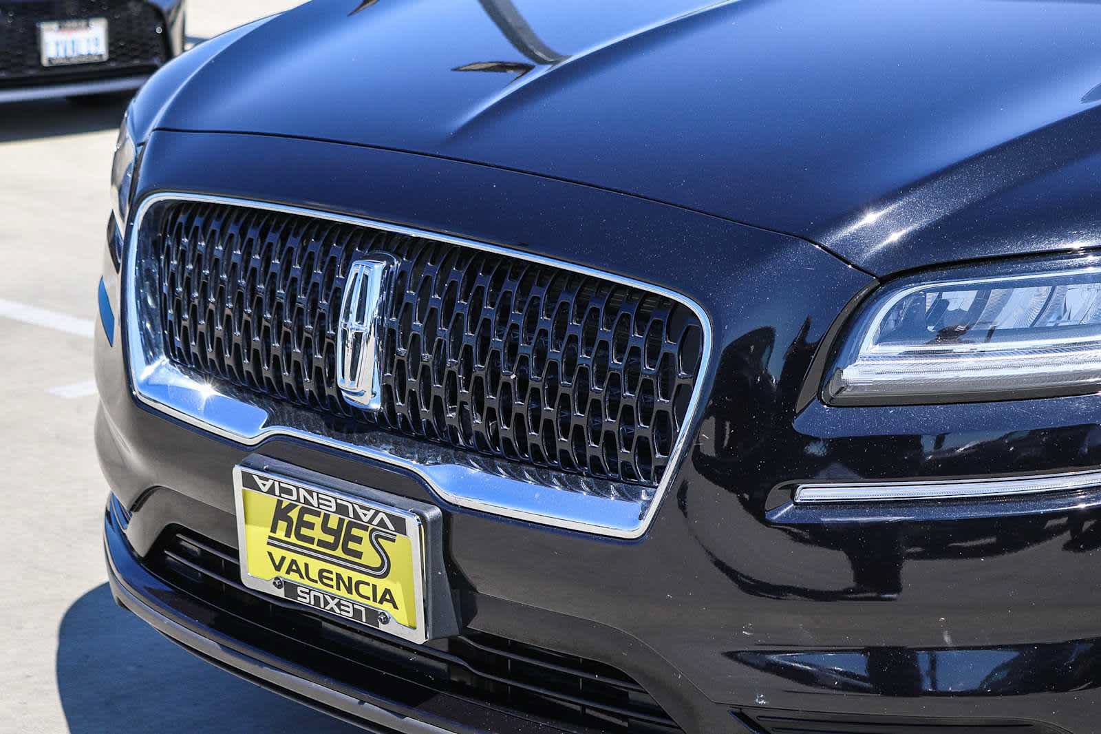 Used 2022 Lincoln Nautilus Reserve w/ Monochromatic Package AWD/4WD image 8