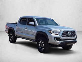 Used 2019 Toyota Tacoma TRD Off-Road w/ Technology Package AWD/4WD video 3