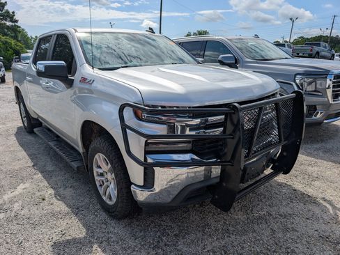 Used 2020 Chevrolet Silverado 1500 LT w/ All-Star Edition AWD/4WD image 2