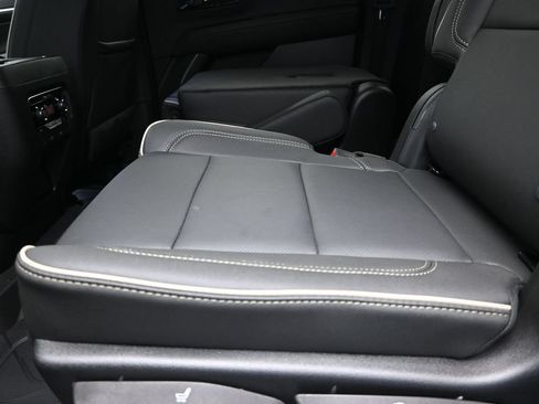 New 2026 Chevrolet Suburban Premier RWD image 16