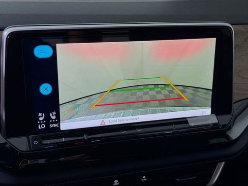 New 2026 Volkswagen Atlas SE image 16