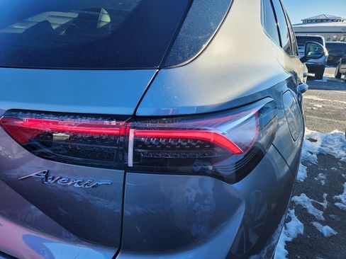 Used 2025 Buick Envision Avenir image 5