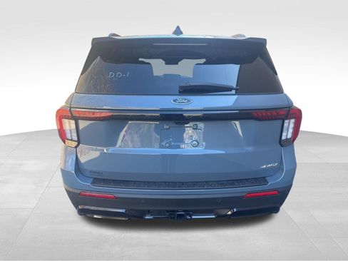 New 2026 Ford Explorer ST-Line w/ ST-Line Street Pack image 6