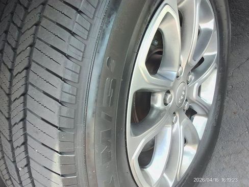 Used 2014 Jeep Grand Cherokee Limited AWD/4WD image 8