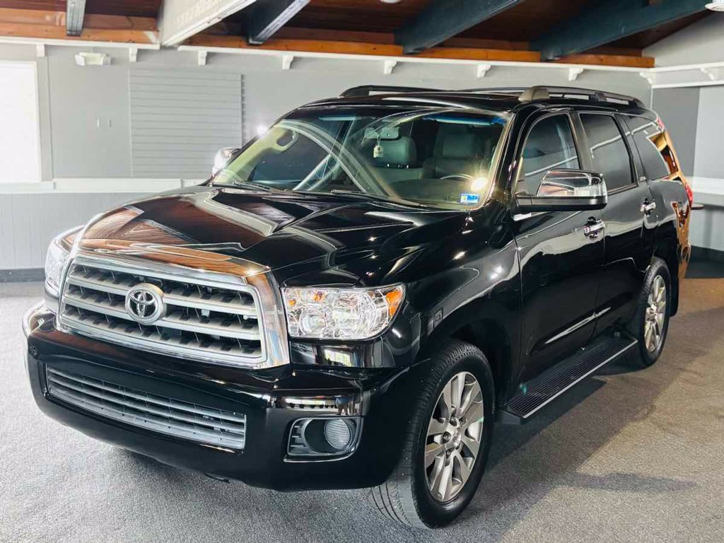 Used 2015 Toyota Sequoia Limited AWD/4WD image 16