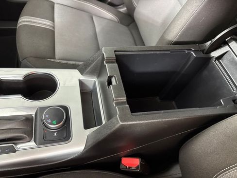 Used 2025 Chevrolet Blazer LT FWD image 36
