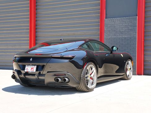 Used 2023 Ferrari Roma RWD image 14