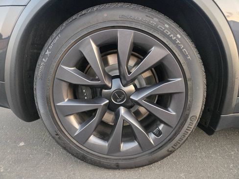 Used 2024 Tesla Model X AWD/4WD image 18